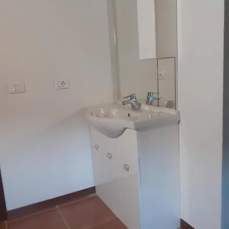 Дом отдыха Cozy House With Garden In Rio nell'Elba