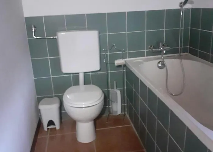 Cozy House With Garden In